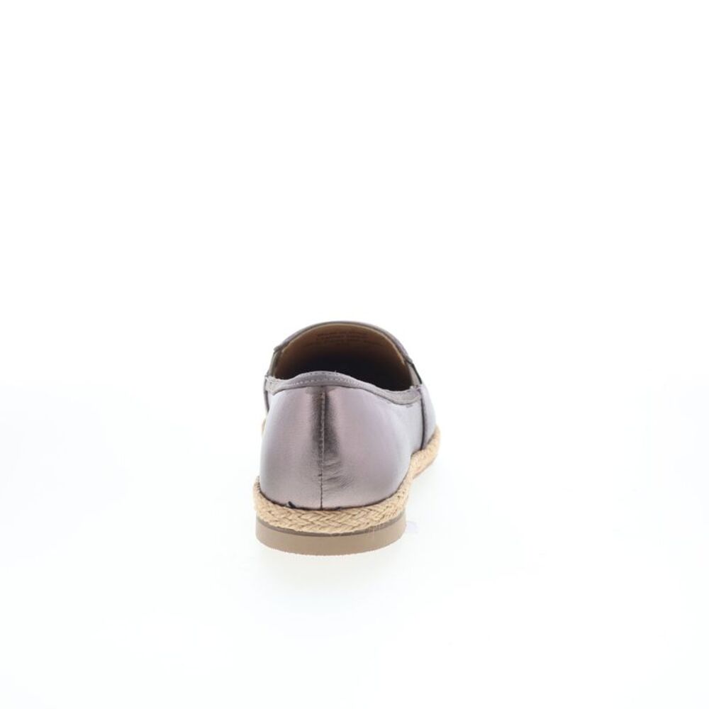 Trotters Womens Estelle Silver Shoes (NWT) - Picture 6 of 7
